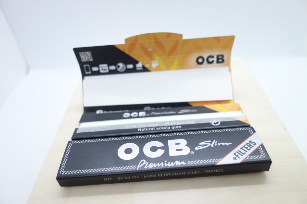 OCB Premium Slim Longpapes + Tips geschlossene + geöffnete Packung