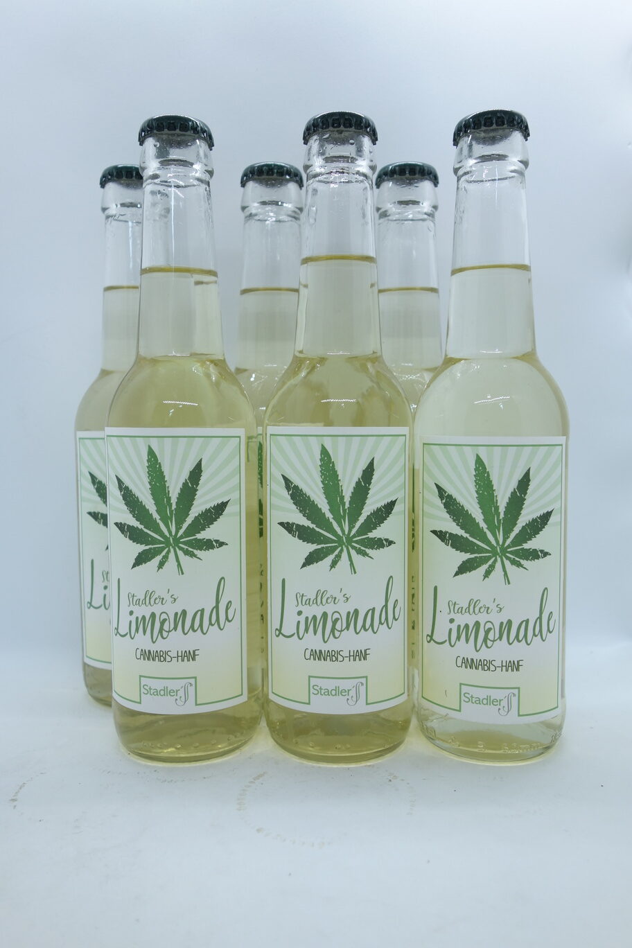 6 0,33l Flaschen der Bio-Limonade Cannabis-Hanf